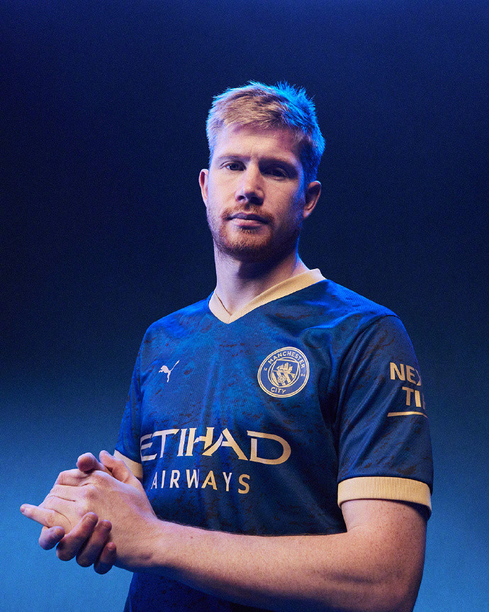 阿隆索暴怒！弗兰-加西亚一分钟两黄染红（弗兰-加西亚一分钟连吃两黄被罚下，阿隆索怒不可遏）