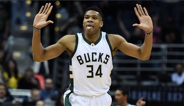 猛龙攻守兼具再显冠军影子（猛龙攻防兼优再露冠军本色）