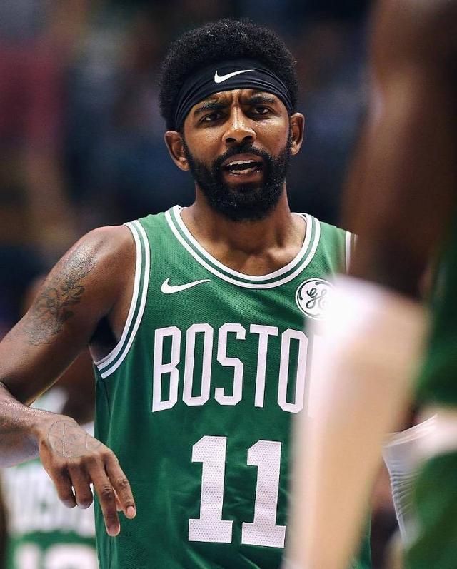 埃贝尔谈马丁内利进球：若诺伊尔留在门线上可能还有机会扑救（埃贝尔评马丁内利破门：诺伊尔若守在门线上或仍有机会扑出）