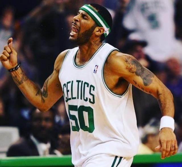 约基奇21+10+9砍下准三双，目送对手晋级淘汰赛（约基奇21分10篮板9助攻准三双难救主，对手挺进淘汰赛）