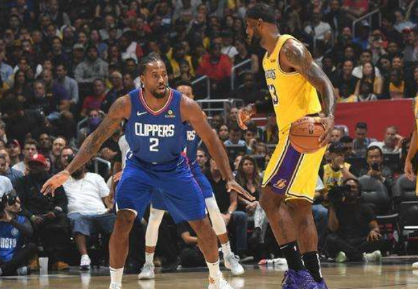 哈里王子48小时两次公开调侃特朗普，从ICE到世界杯火力不减哈里两度调侃特朗普特朗普暂未回应（哈里王子48小时内两次公开调侃特朗普：从ICE到世界杯火力不减，特朗普暂未回应）