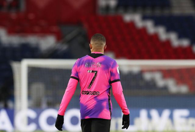 皇马各项赛事近19次对阵塞尔塔16胜3平，近11场保持全胜（皇马对塞尔塔近19场16胜3平，已收获11连胜）