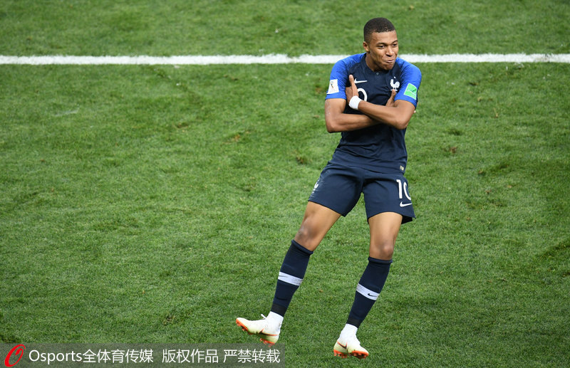 英超焦点战：利物浦主场迎战热刺,（英超重磅对决：利物浦坐镇主场对阵热刺）