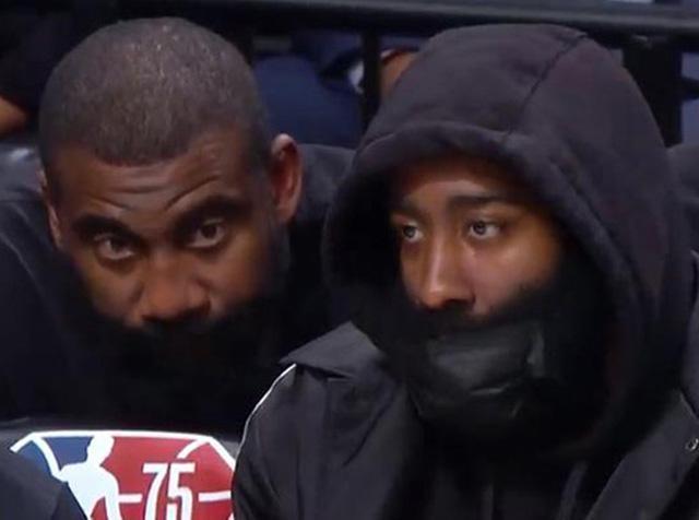 安东尼：无缘塞维利亚德比让我备受煎熬；伊斯科的碰撞很奇怪（安东尼：缺席塞维利亚德比让我煎熬；伊斯科那次碰撞离奇）