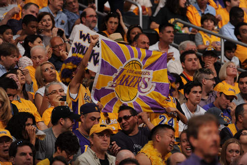 足球传控体系的核心逻辑（传控足球的底层原理）