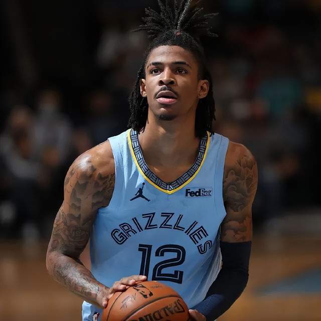 迪亚斯：裁判无视多纳鲁马被侵犯，我们需要统一的判罚标准（迪亚斯：多纳鲁马遭侵犯被裁判忽略，判罚标准亟待统一）