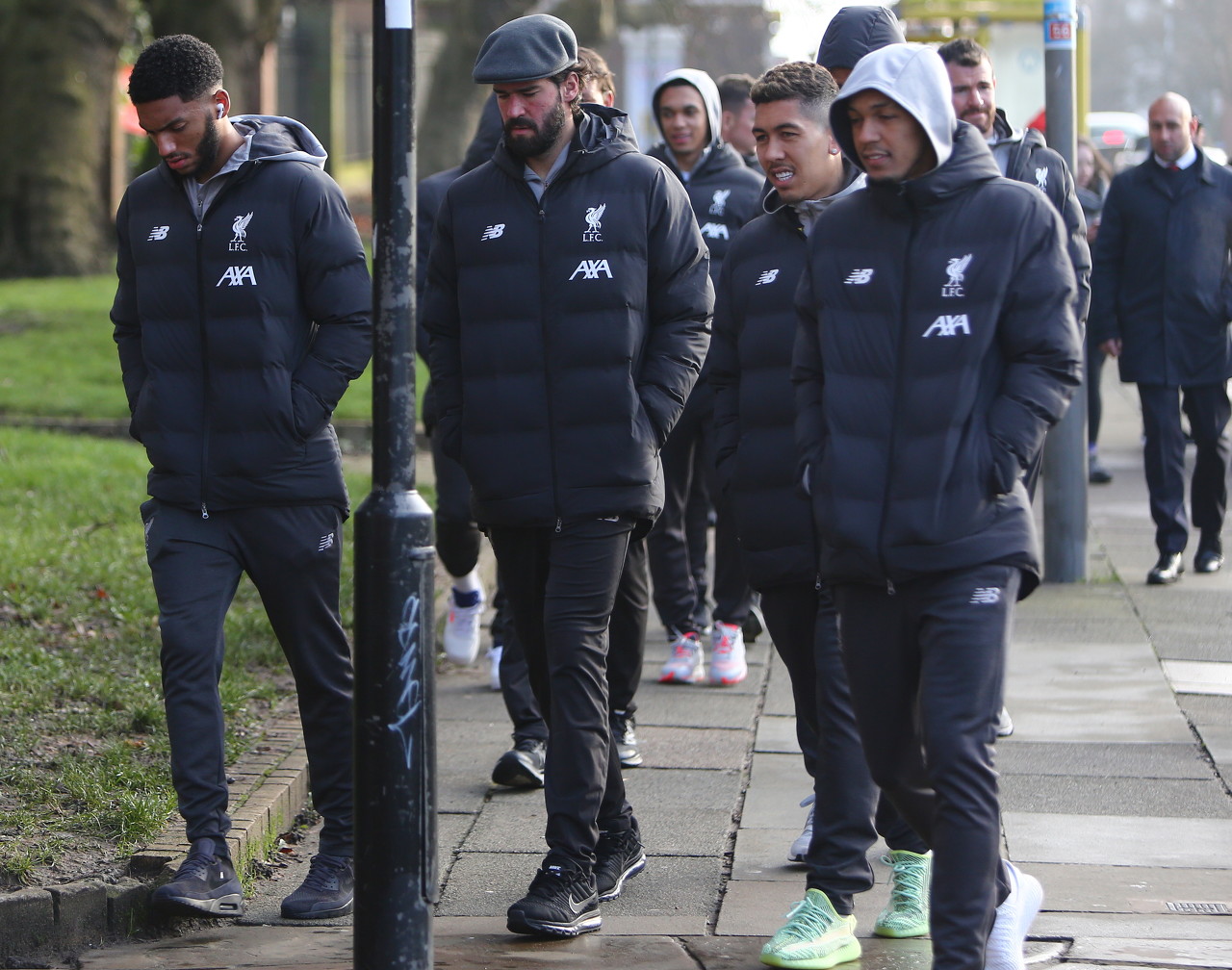 马德兴：中国足球管理组织没上道，没有协调好内卷和外战矛盾（马德兴：中国足球管理层未到位，内卷与外战矛盾未能妥善平衡）