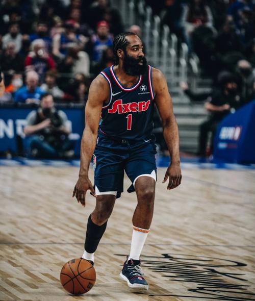 记者：曼联19岁前锋惠特利将租借加盟英甲北安普顿（记者：曼联19岁小将惠特利将以租借身份加盟英甲北安普顿）