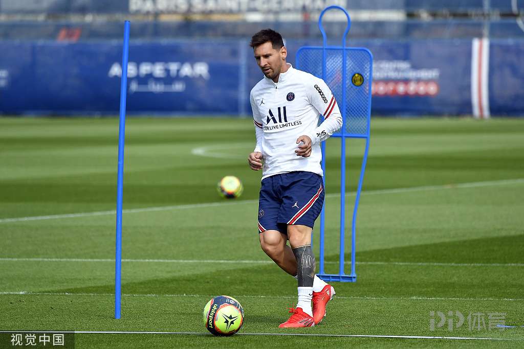 代表葡萄牙征战世界杯？保利尼奥：我正朝着这个目标全力以赴（保利尼奥表态冲击世界杯：为葡萄牙出战将全力以赴）